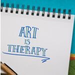 La thérapie par l'art : pratique au service du soin et de l'expression