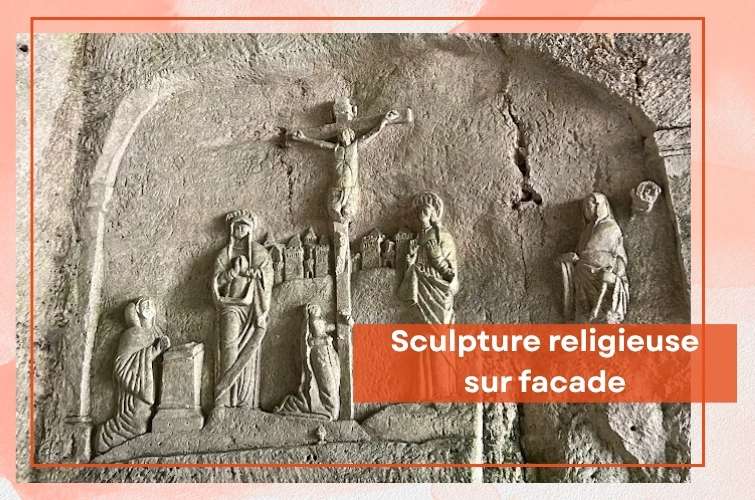 Sculpture religieuse sur fa�ade